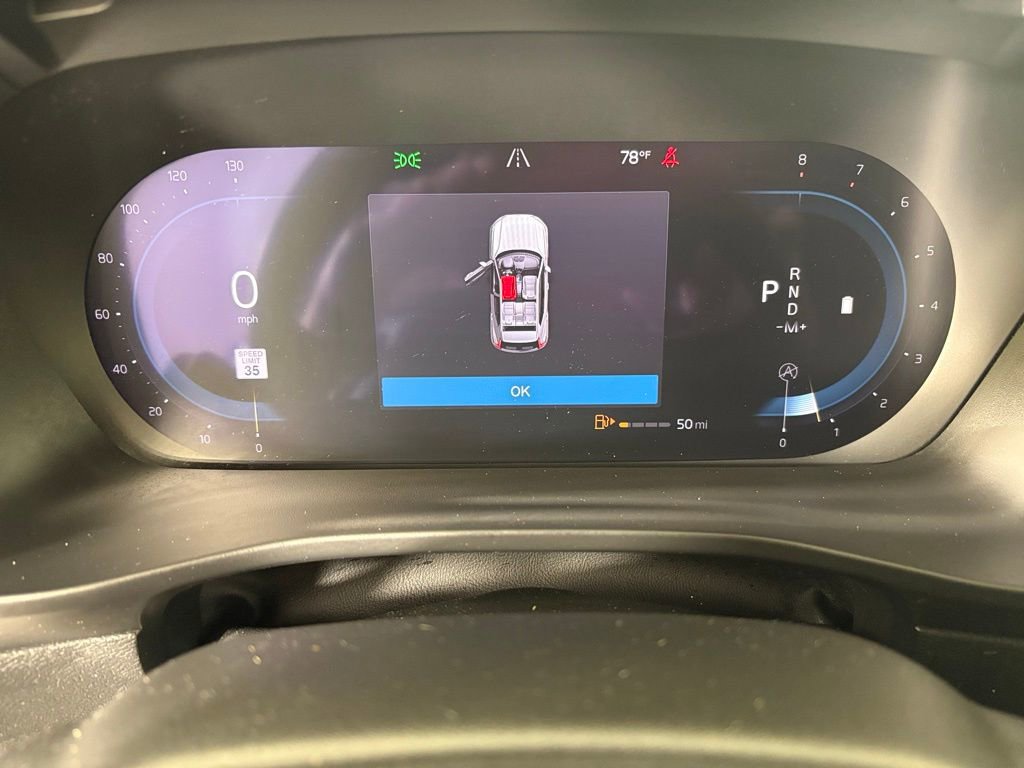Used 2023 Volvo XC40 B5 Plus w/ Driver Assist Package image 25