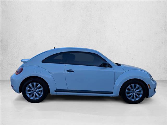 Used 2014 Volkswagen Beetle 2.5 image 4