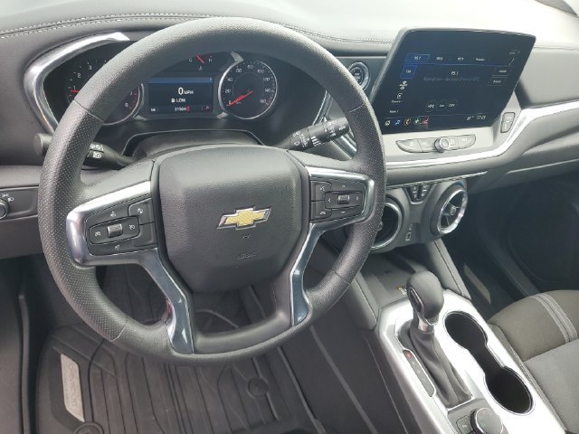Certified 2024 Chevrolet Blazer LT w/ Convenience Package AWD/4WD image 19
