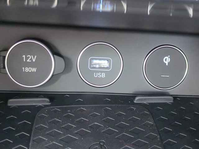 Used 2026 Genesis G70 2.5T Prestige image 22