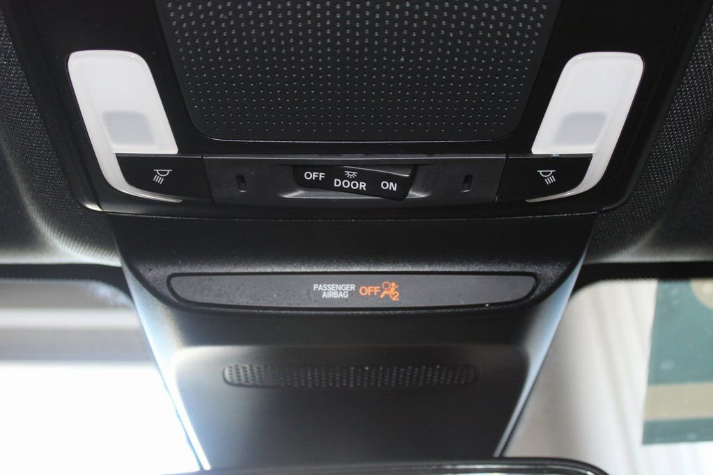 Used 2025 Honda HR-V Sport image 35