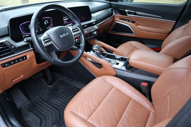 Used 2023 Kia Telluride EX X-Line image 3
