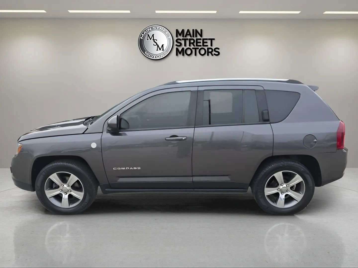 Used 2017 Jeep Compass High Altitude image 2