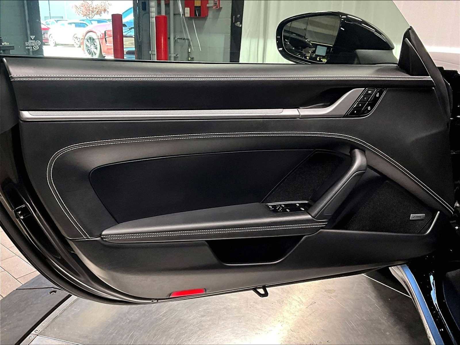 Used 2021 Porsche 911 Targa 4S image 25