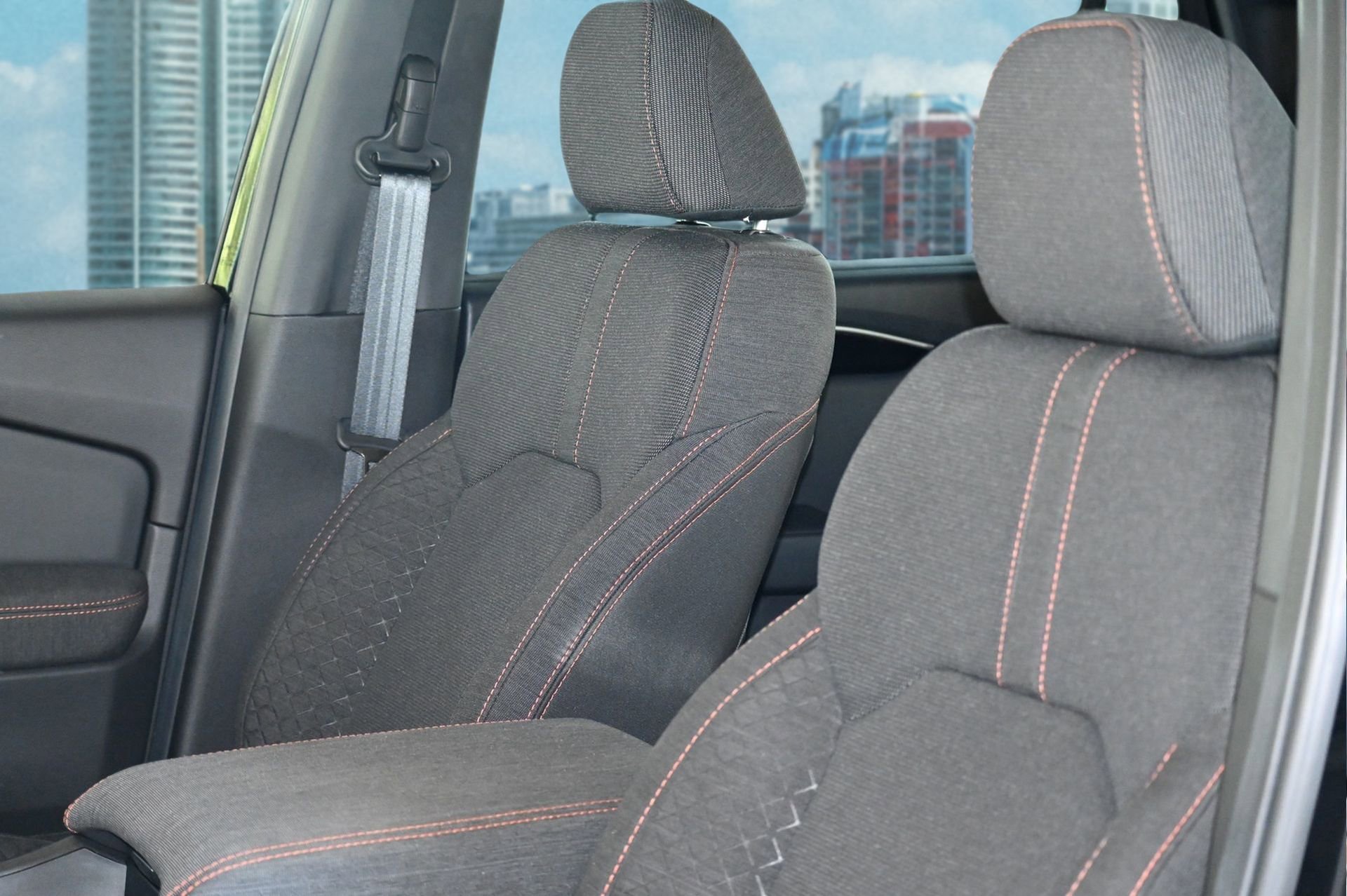 New 2025 Honda Pilot Sport image 16