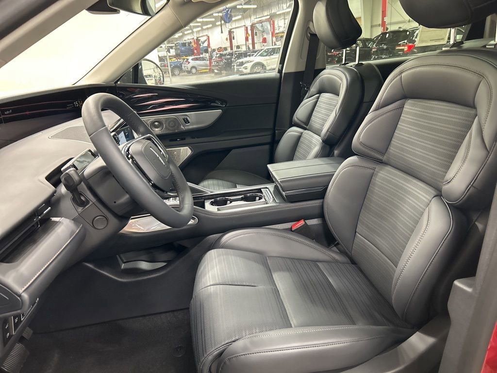 New 2026 Lincoln Nautilus Reserve image 9