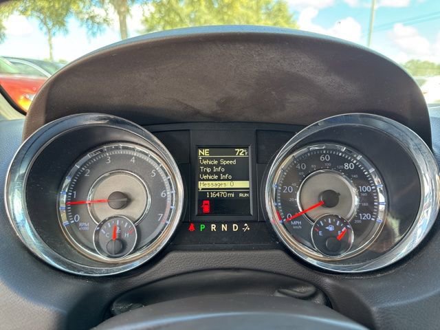 Used 2016 Chrysler Town & Country Touring image 26
