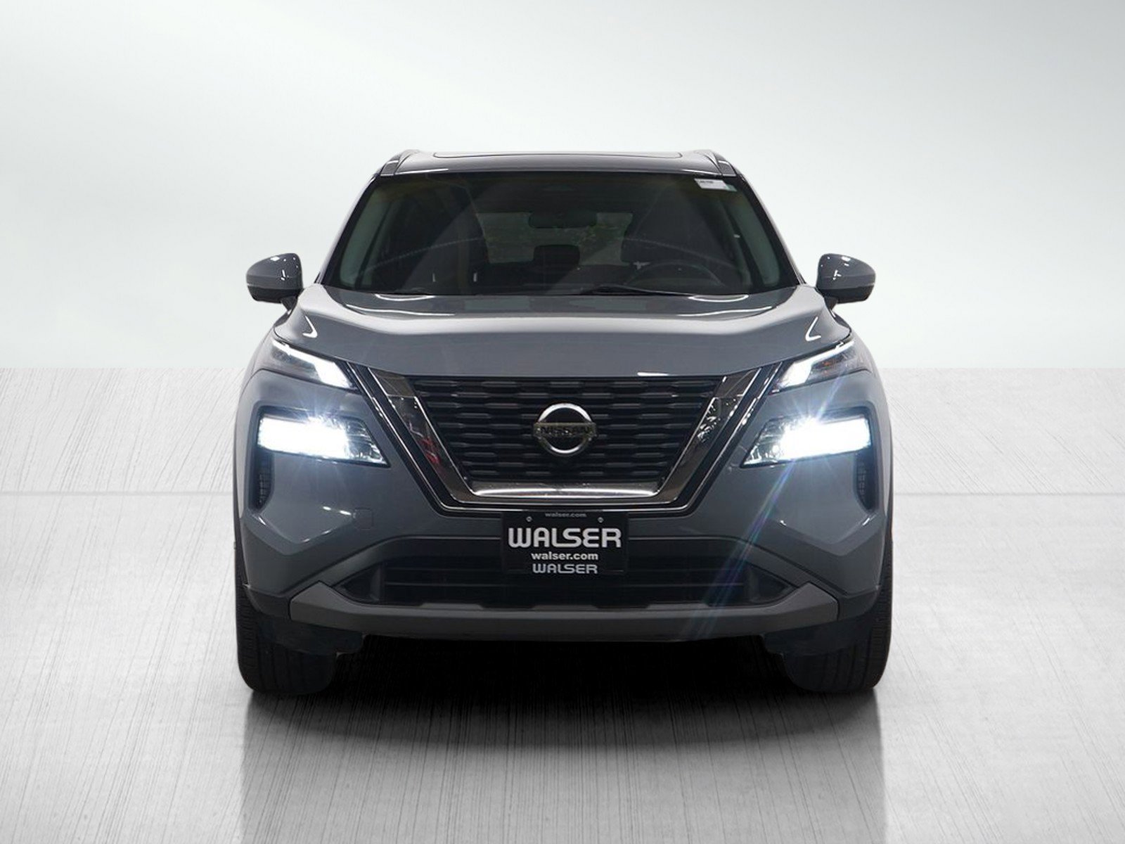 Used 2021 Nissan Rogue SV image 9