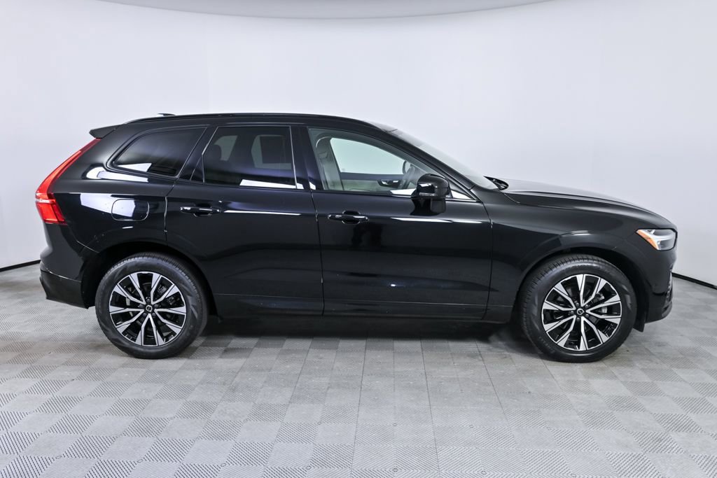 Certified 2023 Volvo XC60 B5 Plus w/ Protection Package Premier AWD/4WD image 28