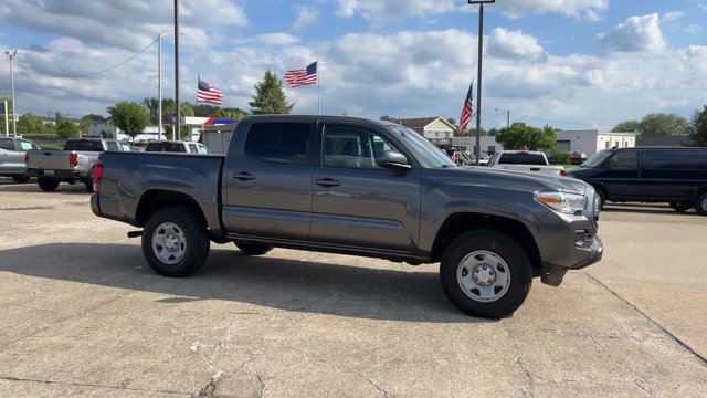 Used 2020 Toyota Tacoma SR w/ SR Convenience Package RWD image 2