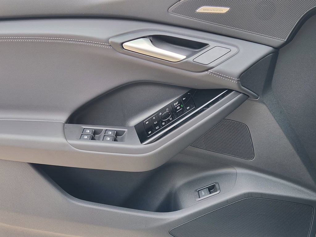 New 2027 Audi Q6 e-tron Premium Plus AWD/4WD image 26