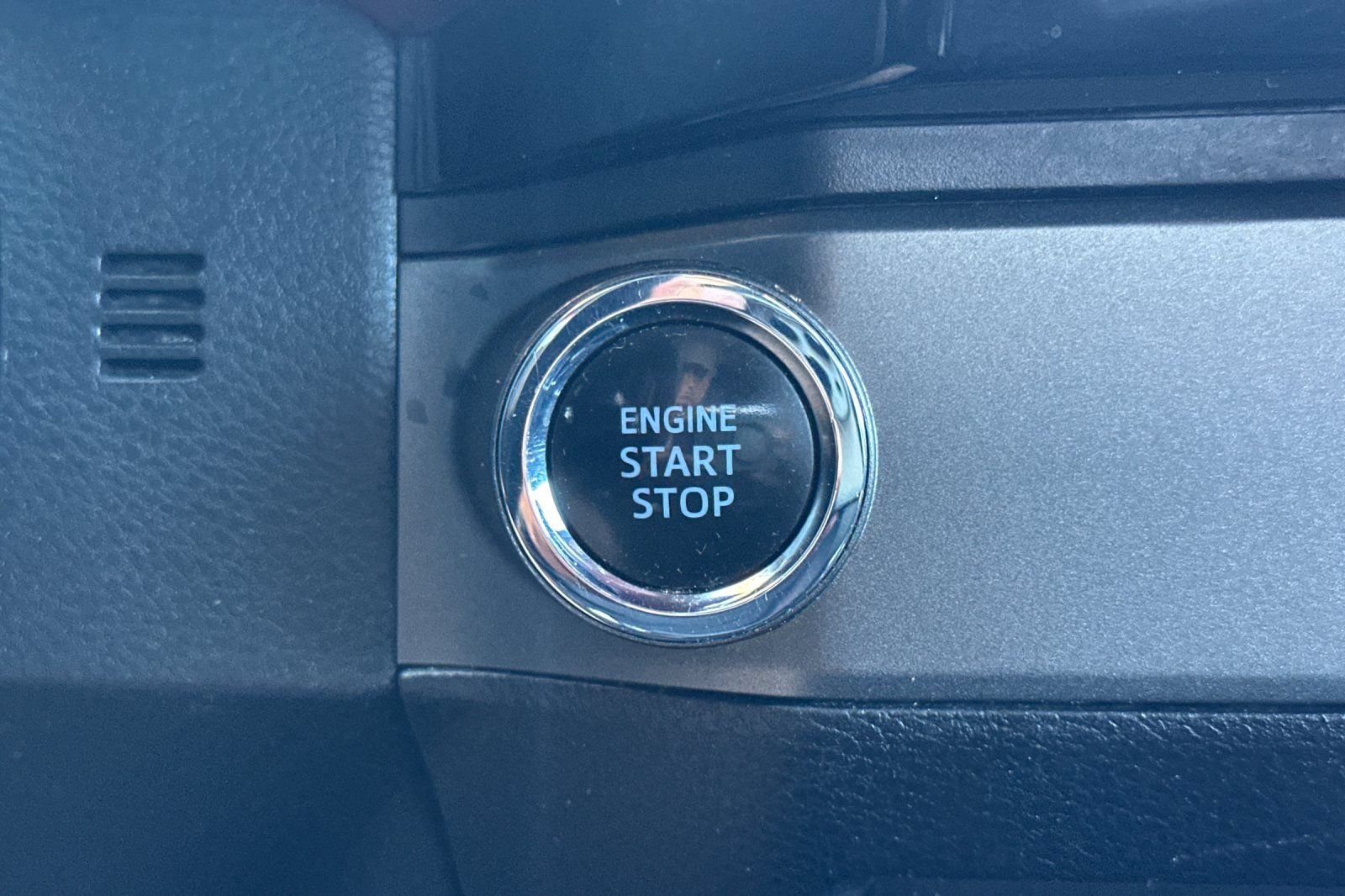 Certified 2016 Toyota Tacoma TRD Sport RWD image 23