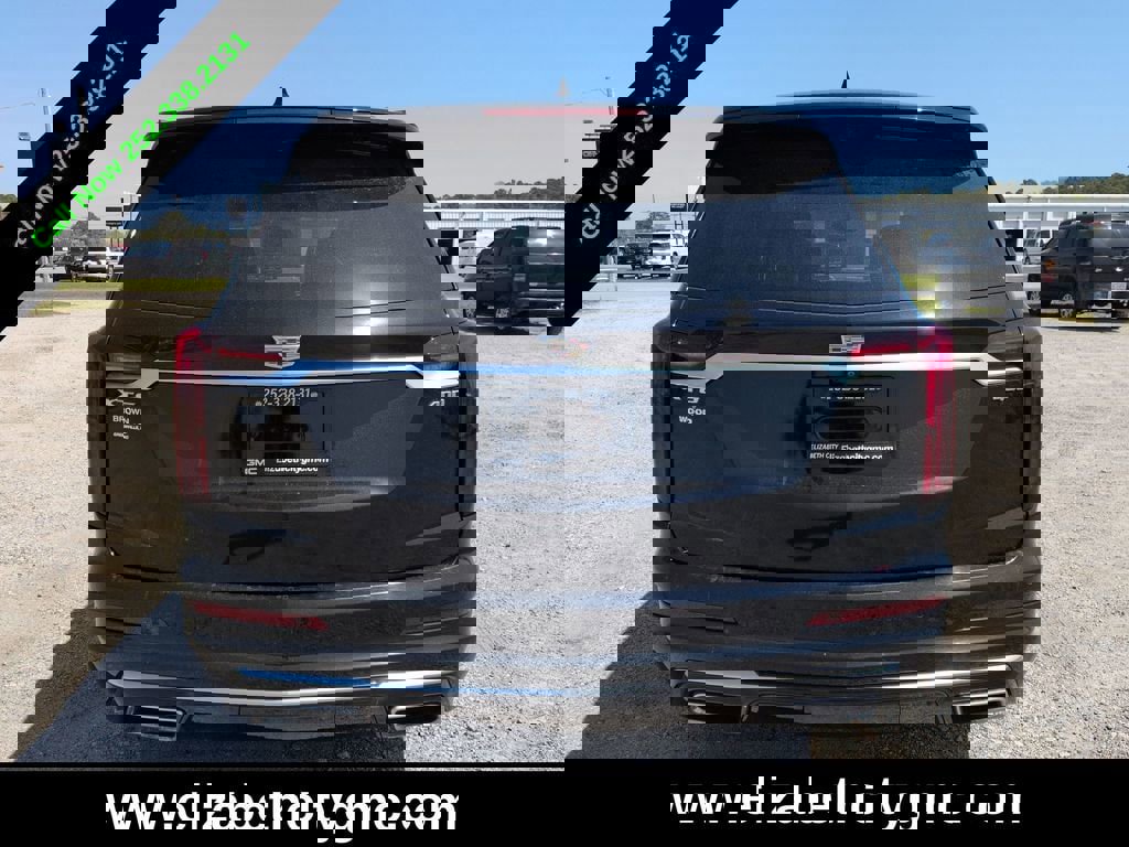 Used 2022 Cadillac XT6 Premium Luxury image 5