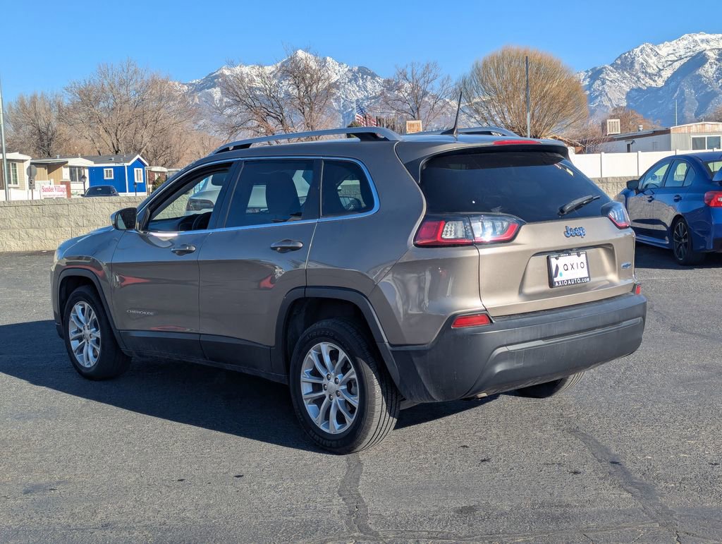 Used 2019 Jeep Cherokee Latitude w/ Popular Appearance Group FWD image 7