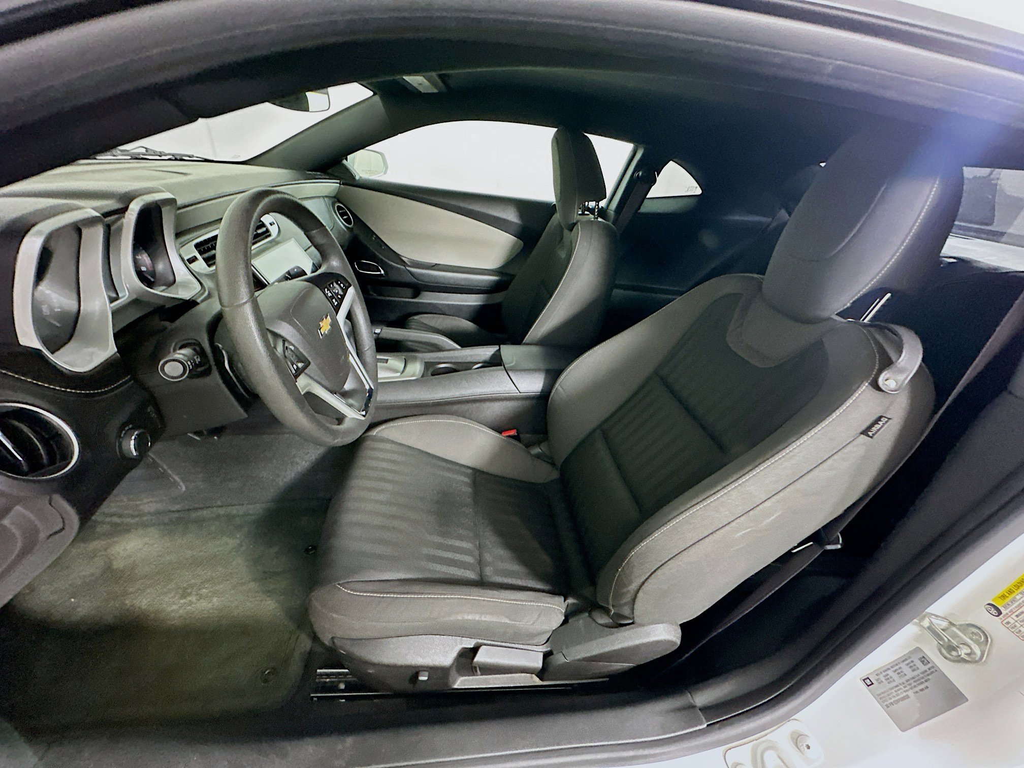 Used 2015 Chevrolet Camaro LS RWD image 13