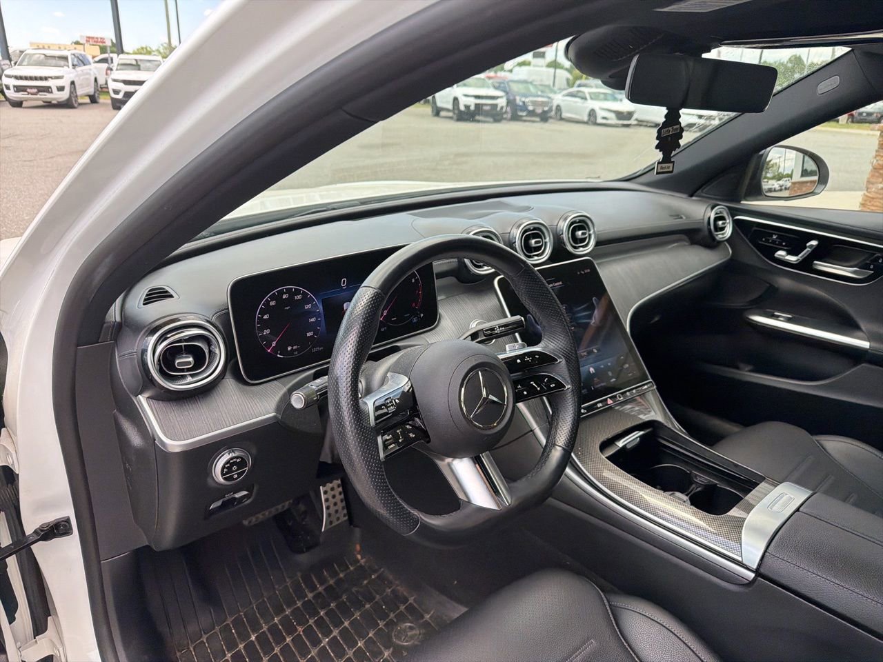 Used 2023 Mercedes-Benz C 300 4MATIC Sedan image 4