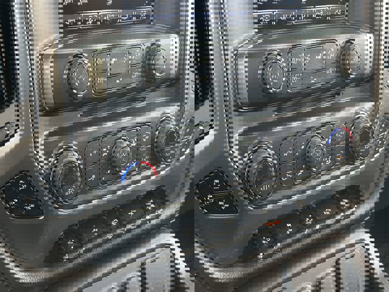 Used 2018 Chevrolet Silverado 2500 LTZ w/ Duramax Plus Package image 26