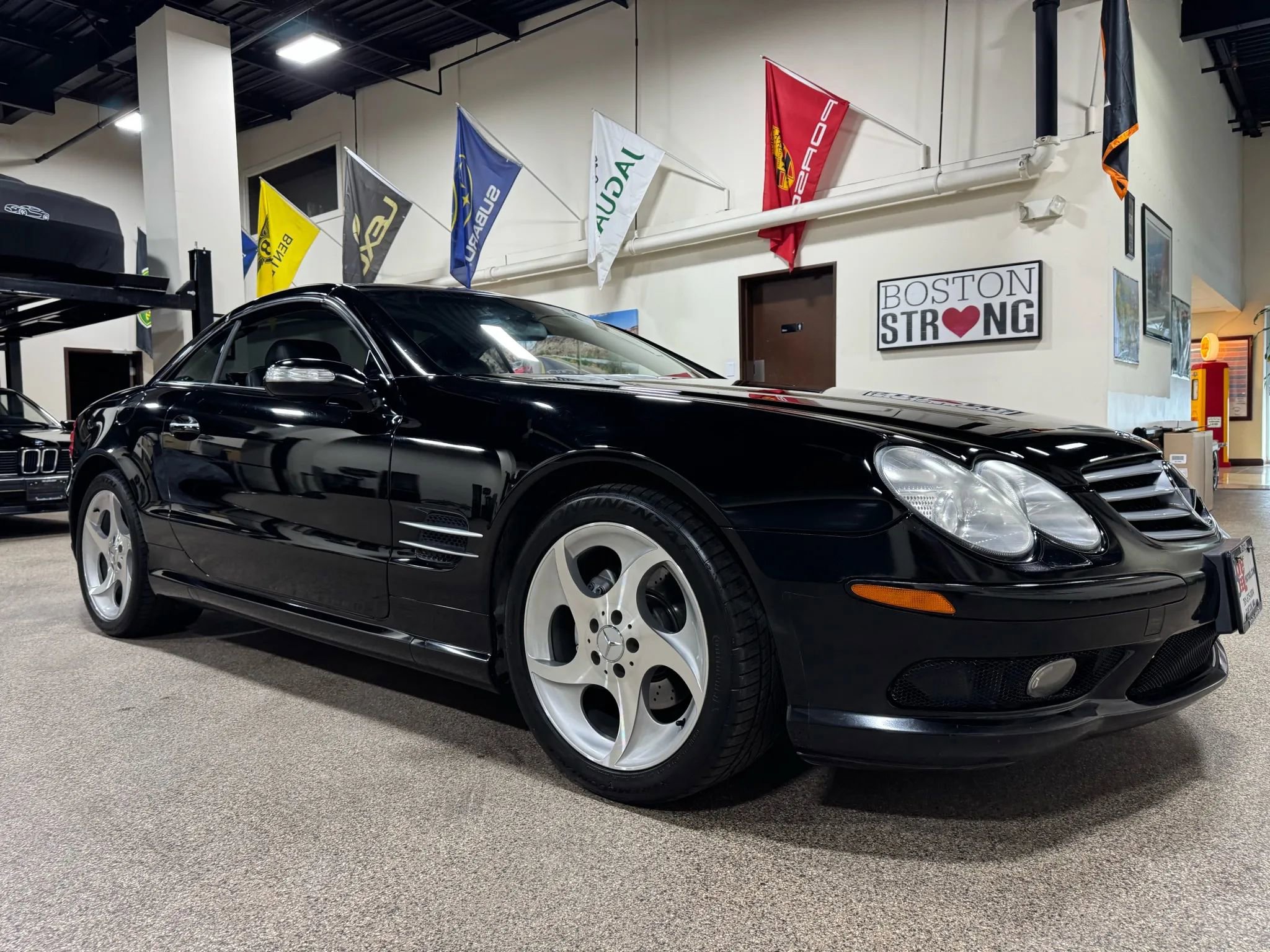 Used 2005 Mercedes-Benz SL 500 image 13