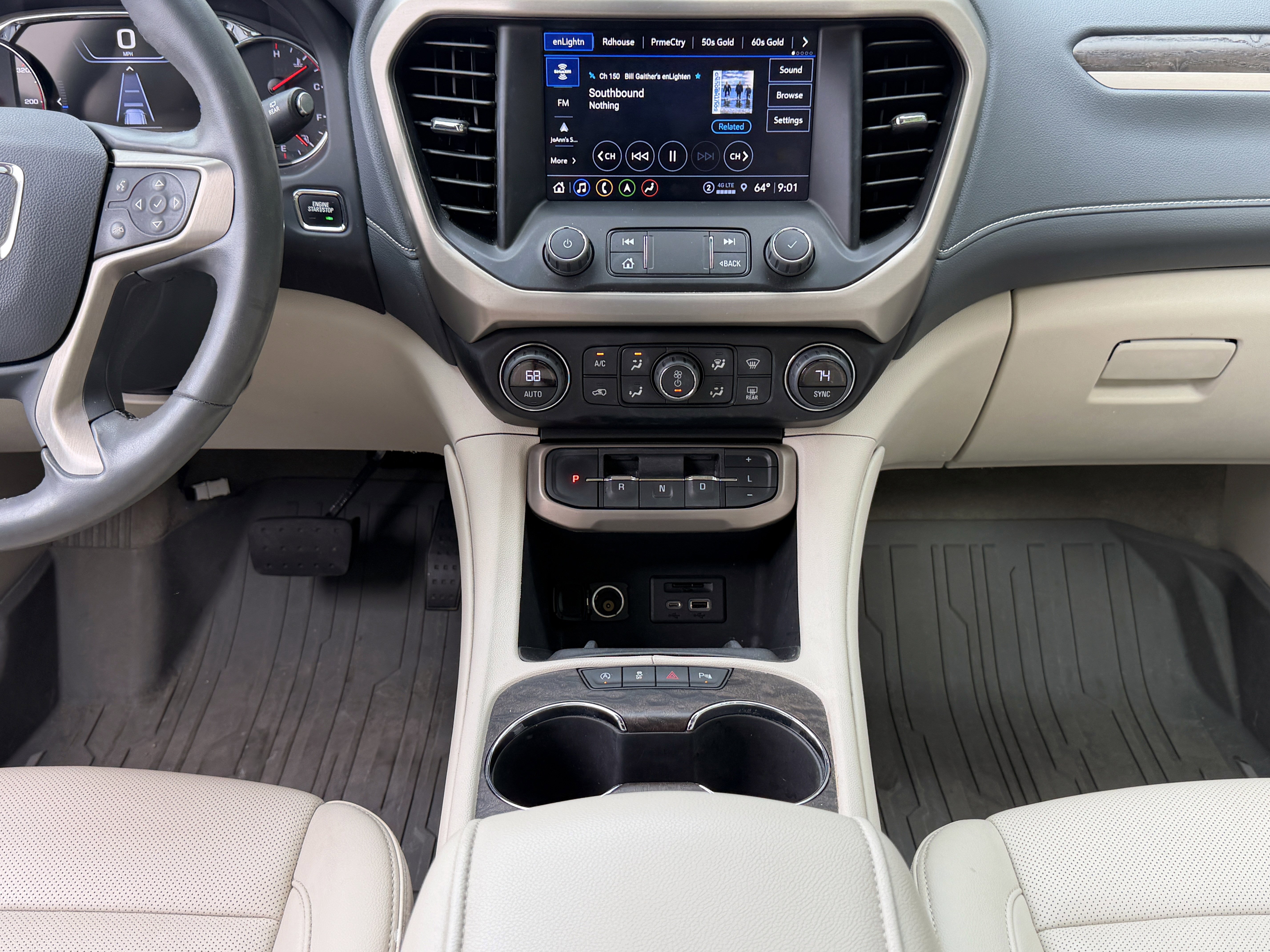 Used 2023 GMC Acadia Denali w/ Denali Technology Package FWD image 13