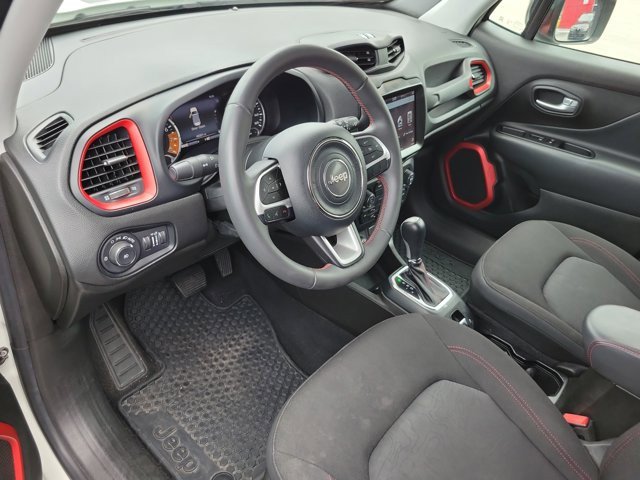 Used 2023 Jeep Renegade Trailhawk AWD/4WD image 13