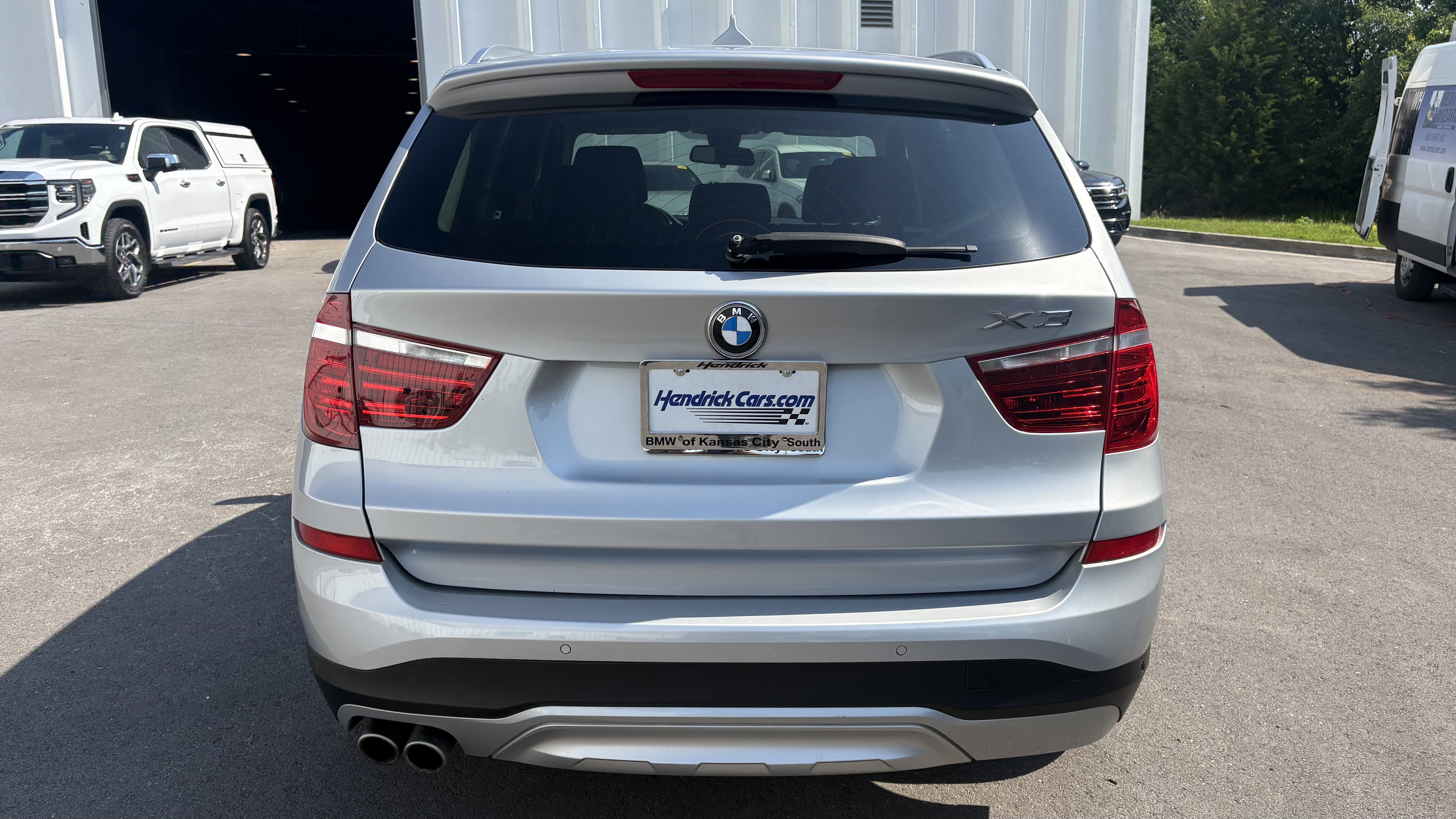 Used 2017 BMW X3 xDrive28i AWD/4WD image 9