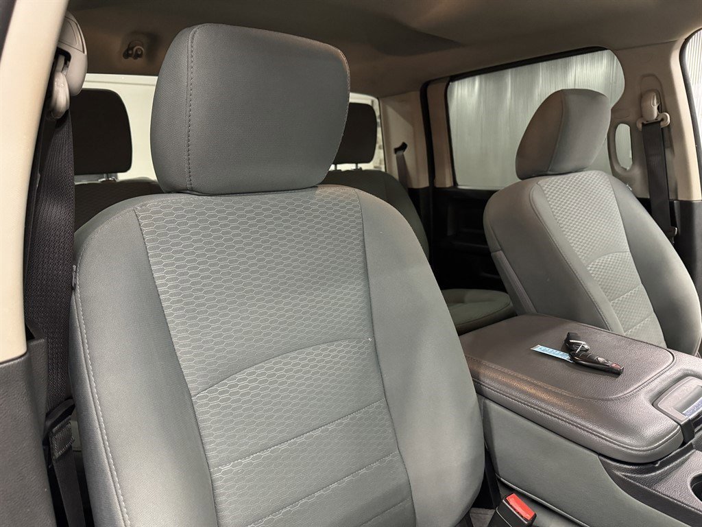 Used 2018 RAM 3500 Tradesman w/ Chrome Appearance Group image 37