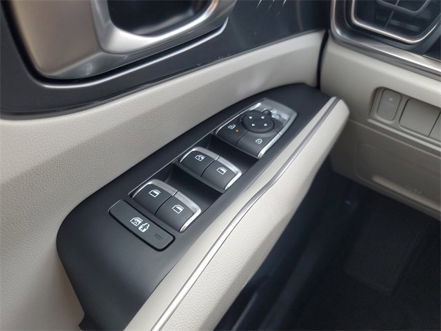 New 2025 Kia Sorento S image 30