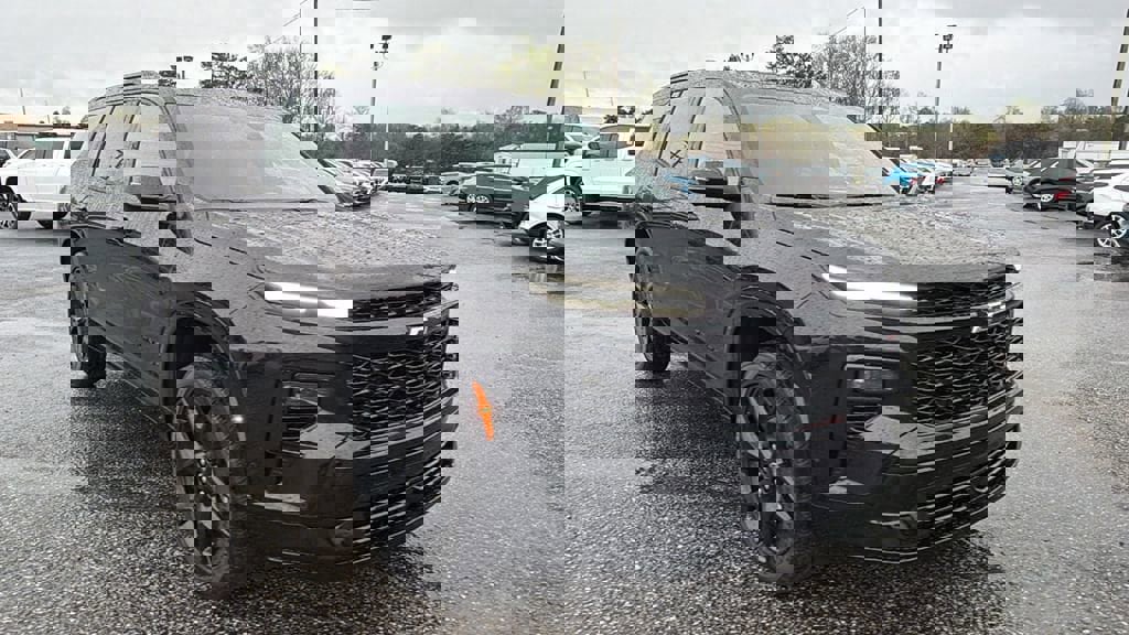 New 2026 Chevrolet Traverse RS image 3