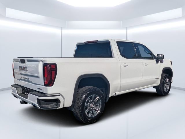 Used 2025 GMC Sierra 1500 AT4 image 3
