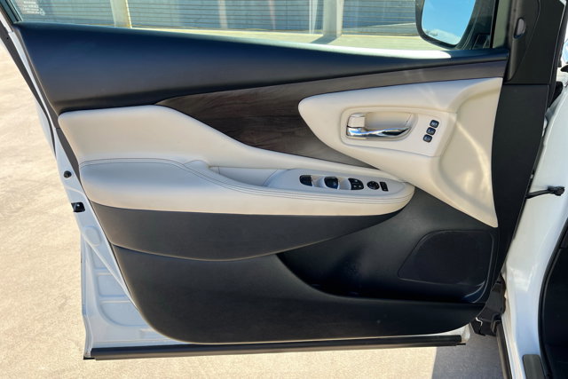 Used 2021 Nissan Murano Platinum w/ Cargo Package image 14