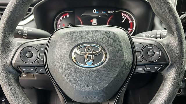 Certified 2025 Toyota RAV4 XLE AWD/4WD image 11