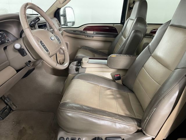 Used 2004 Ford Excursion Eddie Bauer image 2