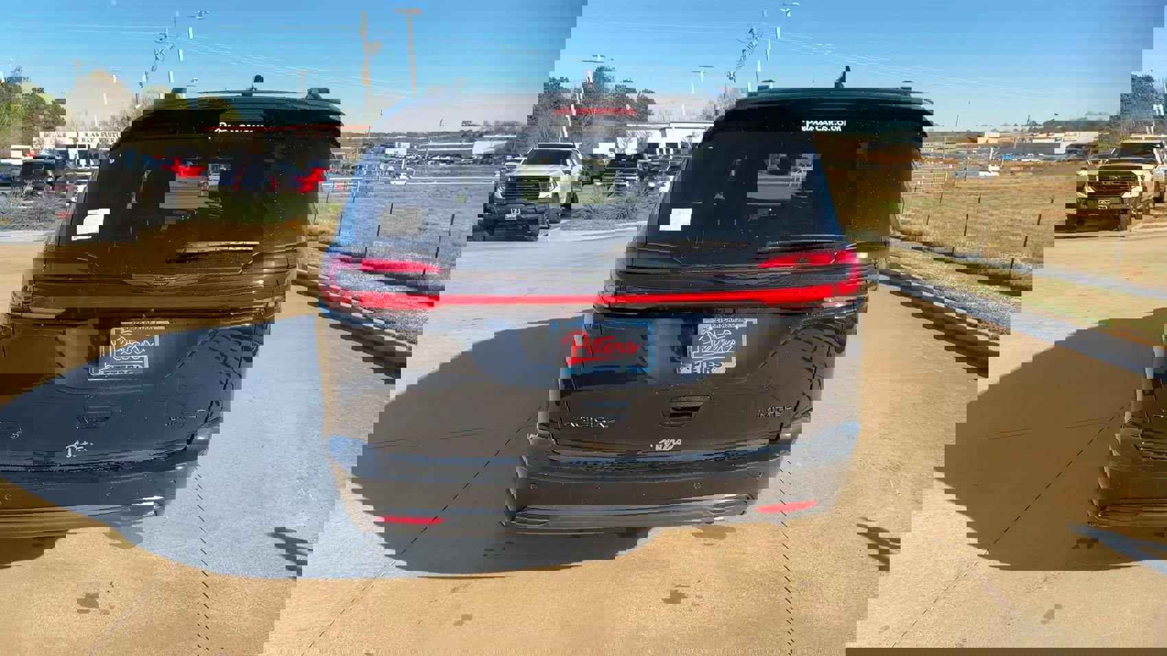 New 2026 Chrysler Pacifica Limited w/ S Appearance Package image 8