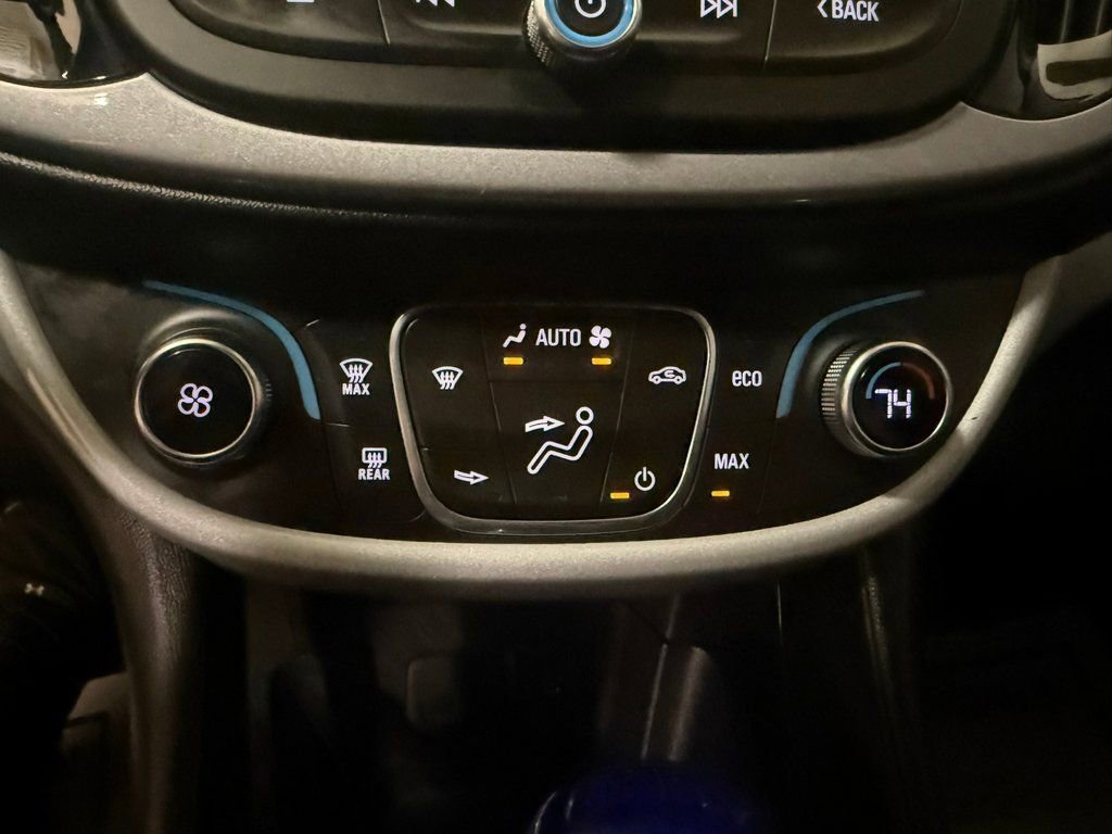 Used 2017 Chevrolet Volt LT image 34