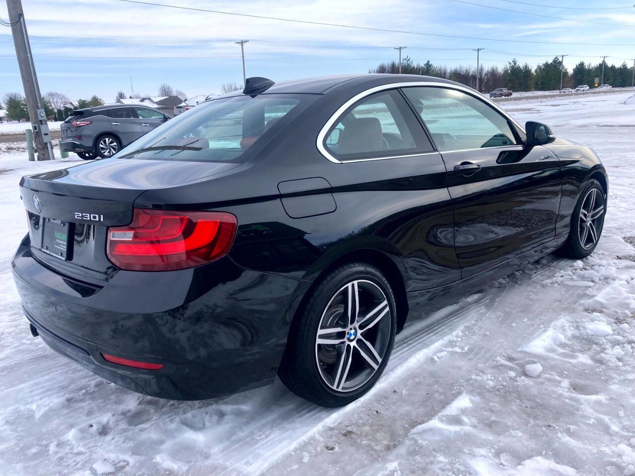 Used 2017 BMW 230i xDrive Coupe image 6