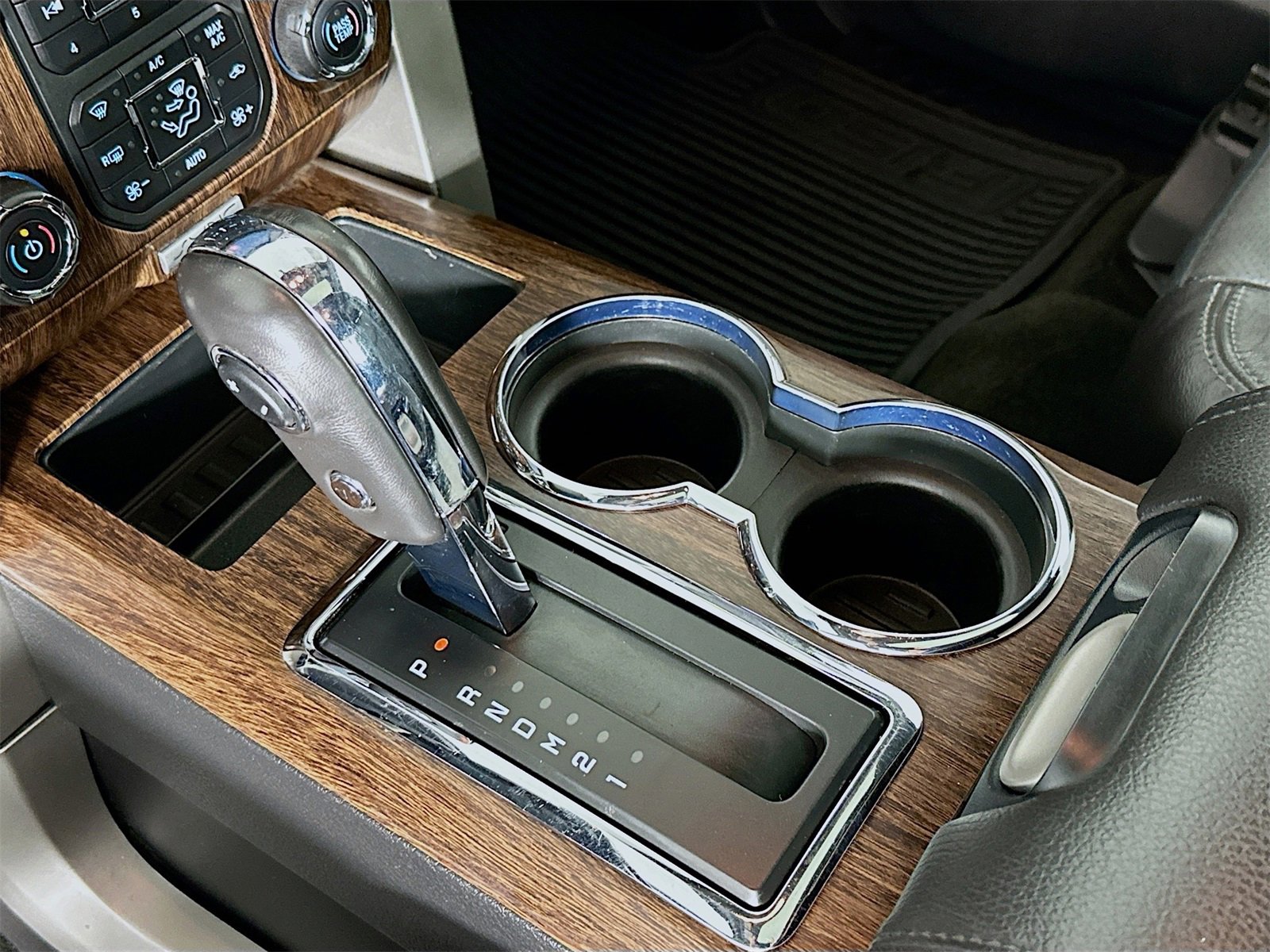 Used 2014 Ford F150 Lariat w/ Equipment Group 502A Luxury image 17