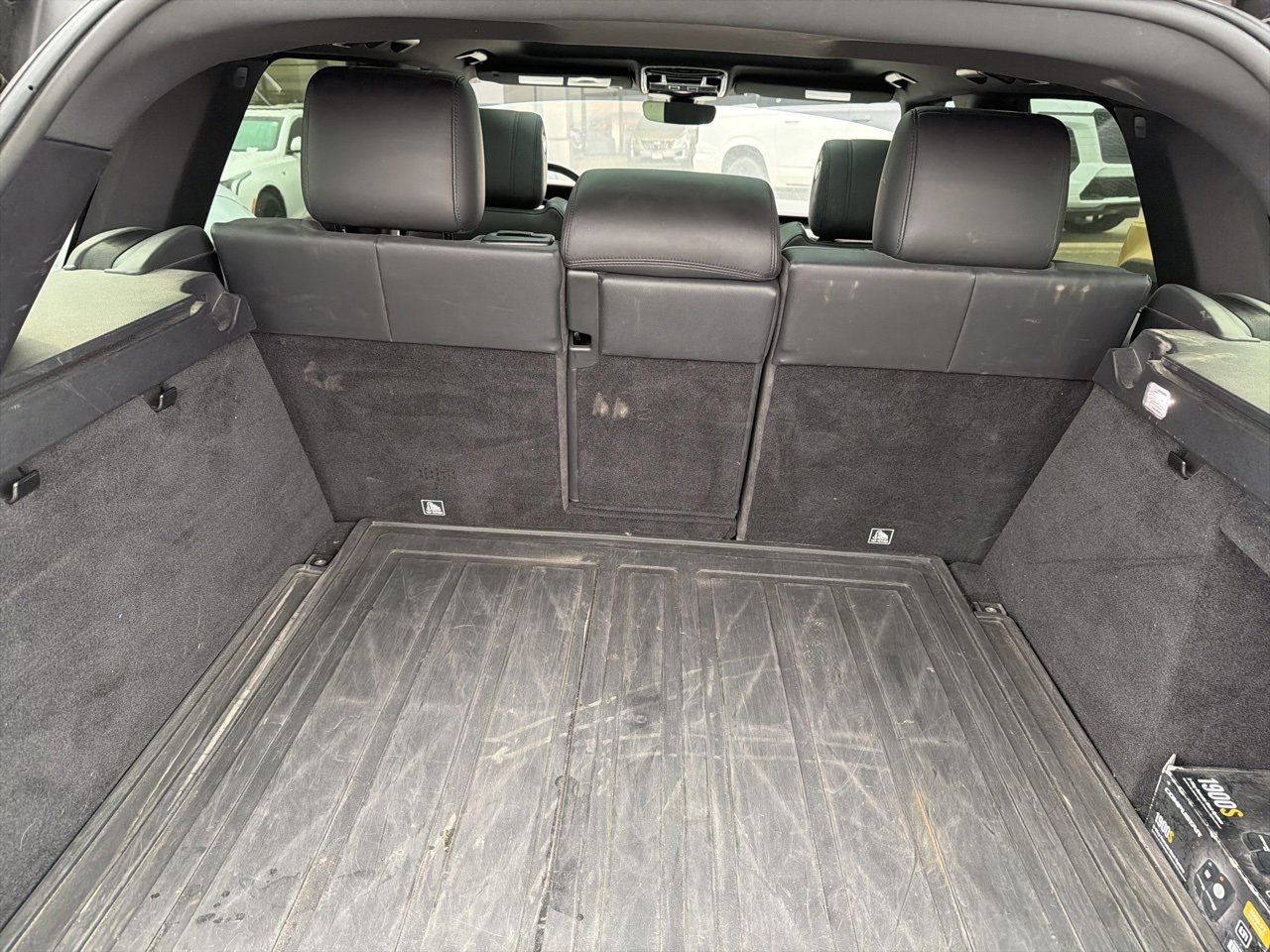 Used 2017 Land Rover Range Rover Sport HSE image 8