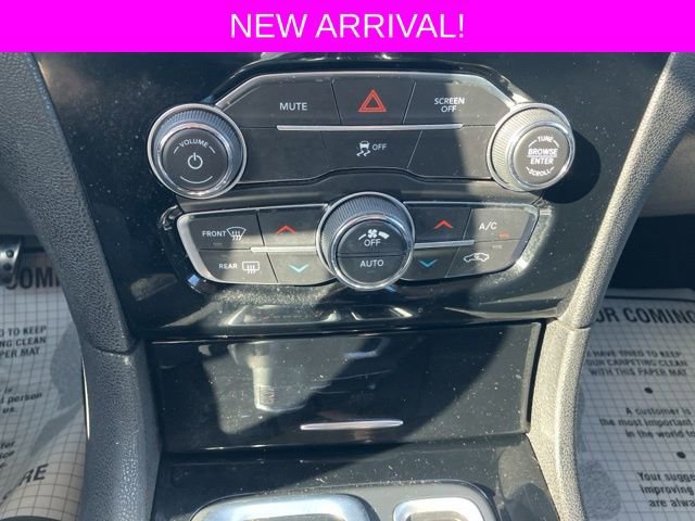 Used 2023 Chrysler 300 Touring image 27