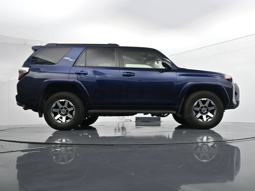 Used 2022 Toyota 4Runner TRD Off-Road Premium w/ Moonroof Package AWD/4WD image 38
