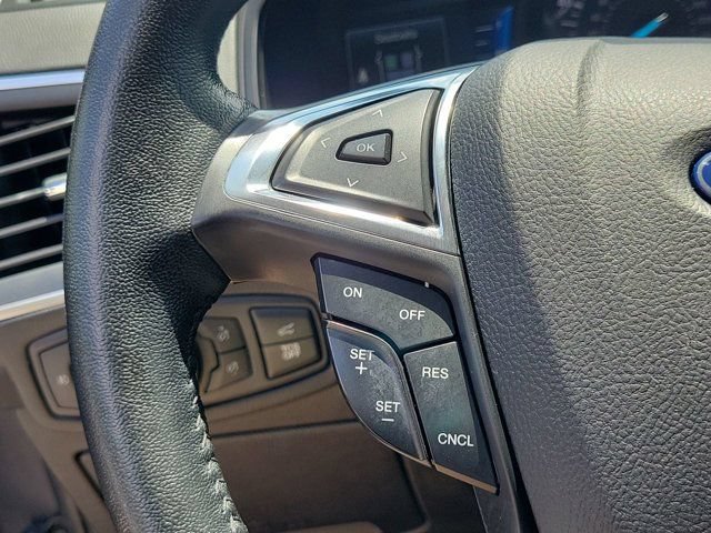 Used 2022 Ford Edge Titanium AWD/4WD image 30
