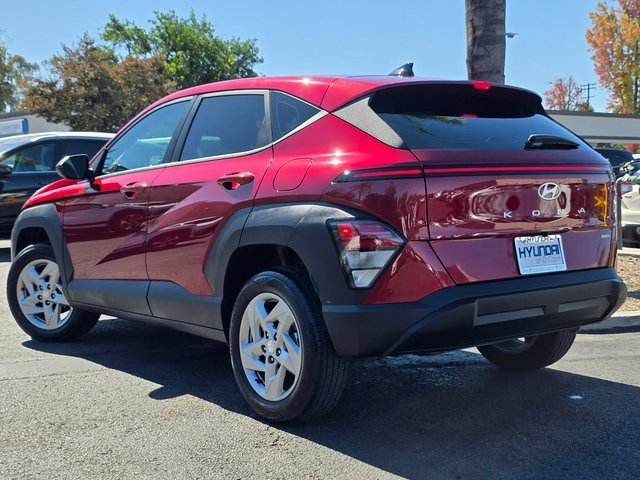 Certified 2024 Hyundai Kona SE image 7