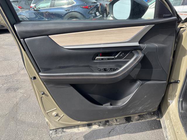 Certified 2025 MAZDA CX-70 Plug-In Hybrid w/ Premium Pkg image 10
