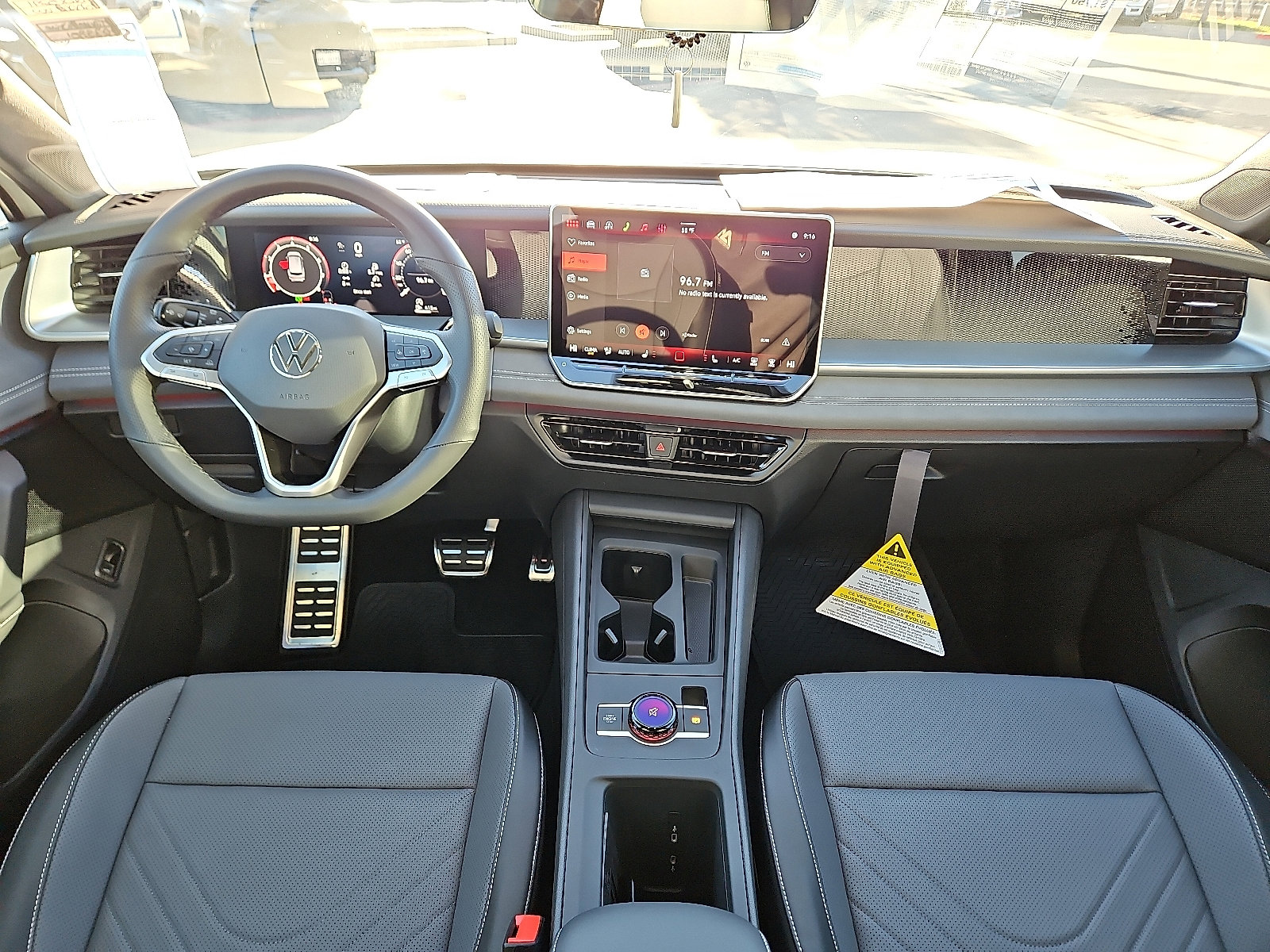 New 2026 Volkswagen Tiguan SE R-Line image 9