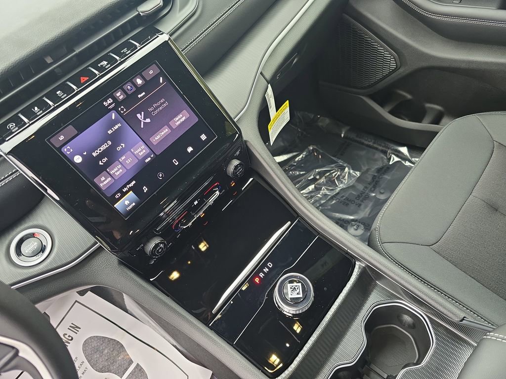 New 2025 Jeep Grand Cherokee Laredo image 24