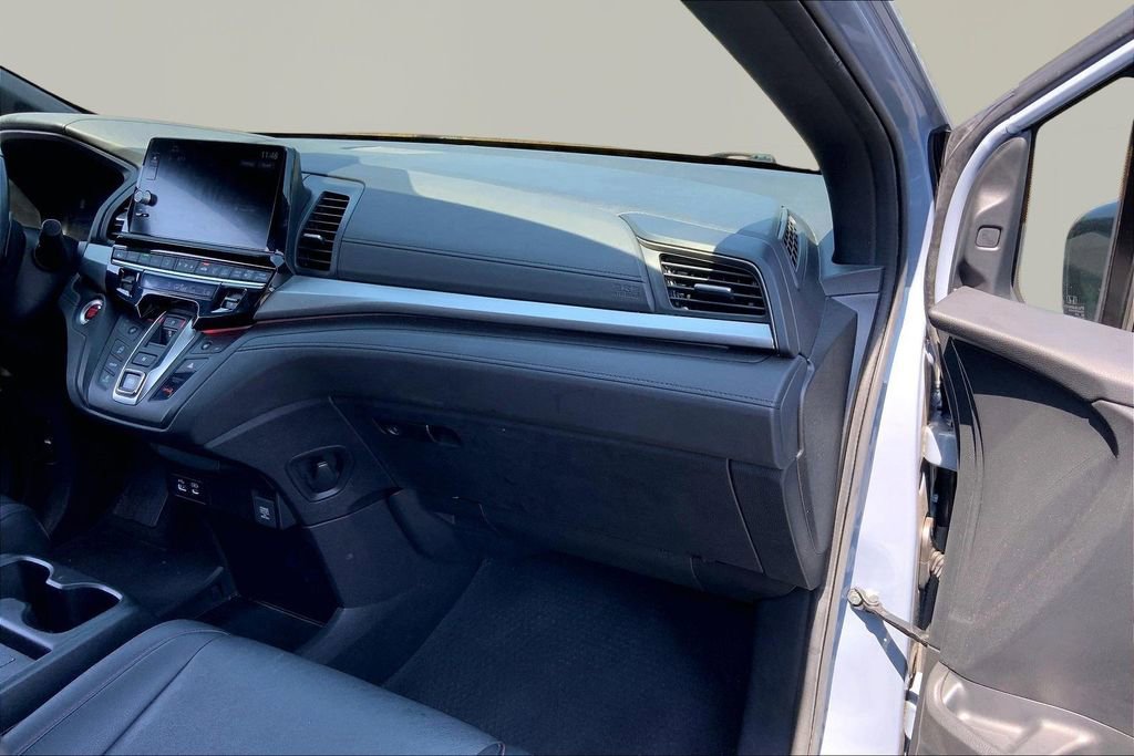 Used 2025 Honda Odyssey Sport-L image 19