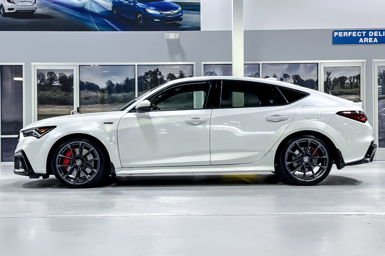 Used 2024 Acura Integra Type S FWD image 2