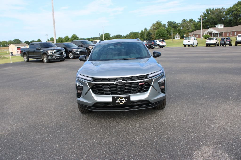 New 2026 Chevrolet Trax RS w/ Driver Confidence Package FWD image 3