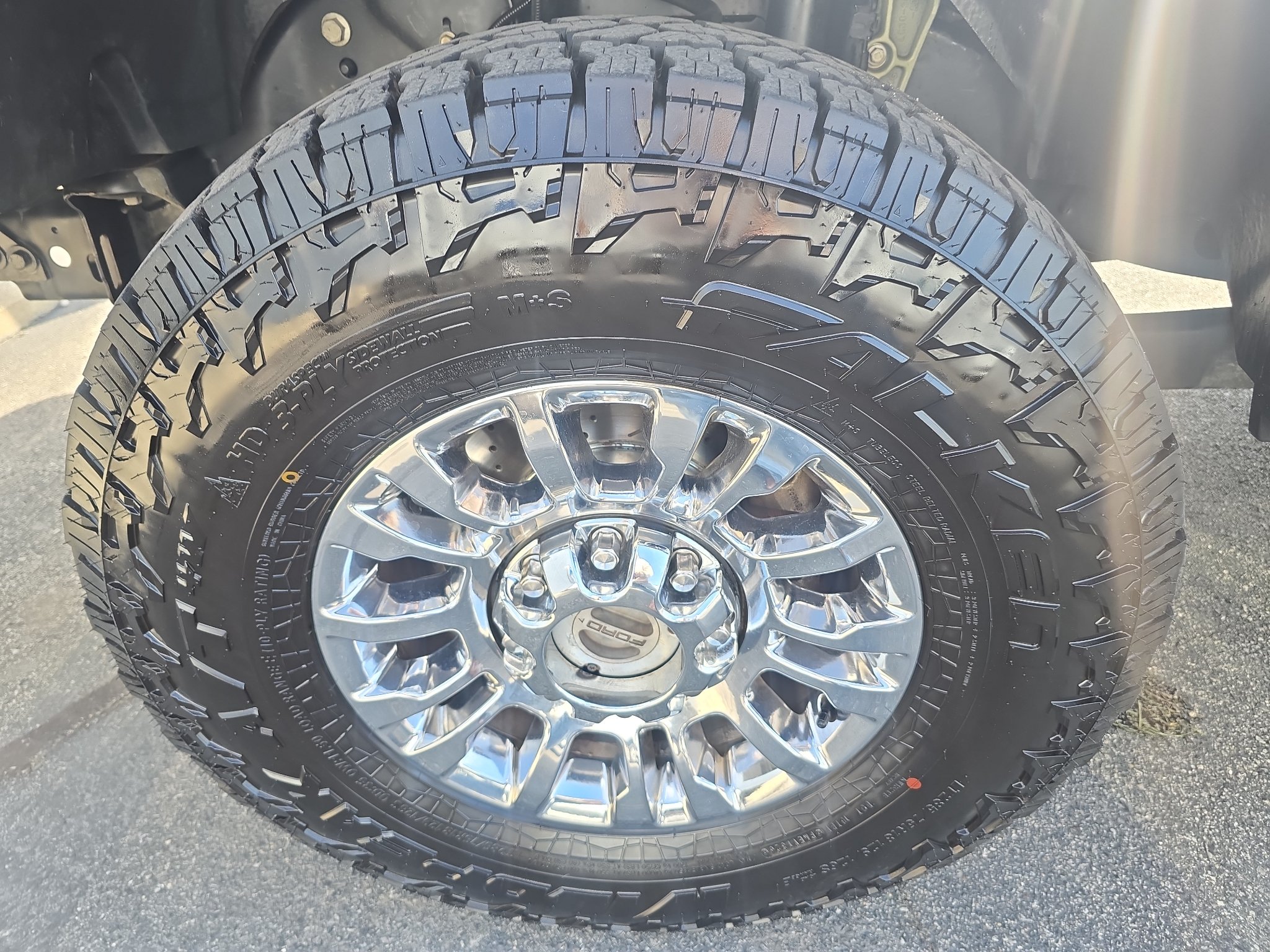 Used 2022 Ford F350 Lariat w/ Chrome Package AWD/4WD image 35