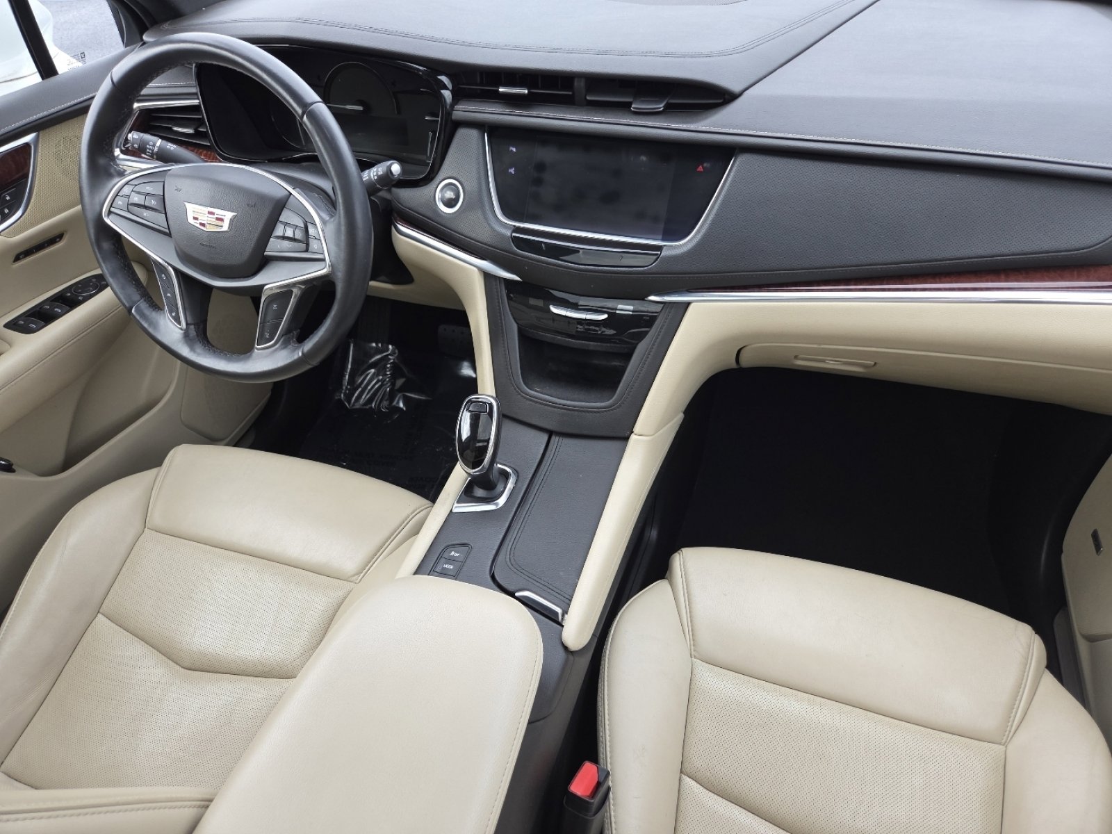 Used 2018 Cadillac XT5 Premium Luxury w/ Driver Assist Package image 27