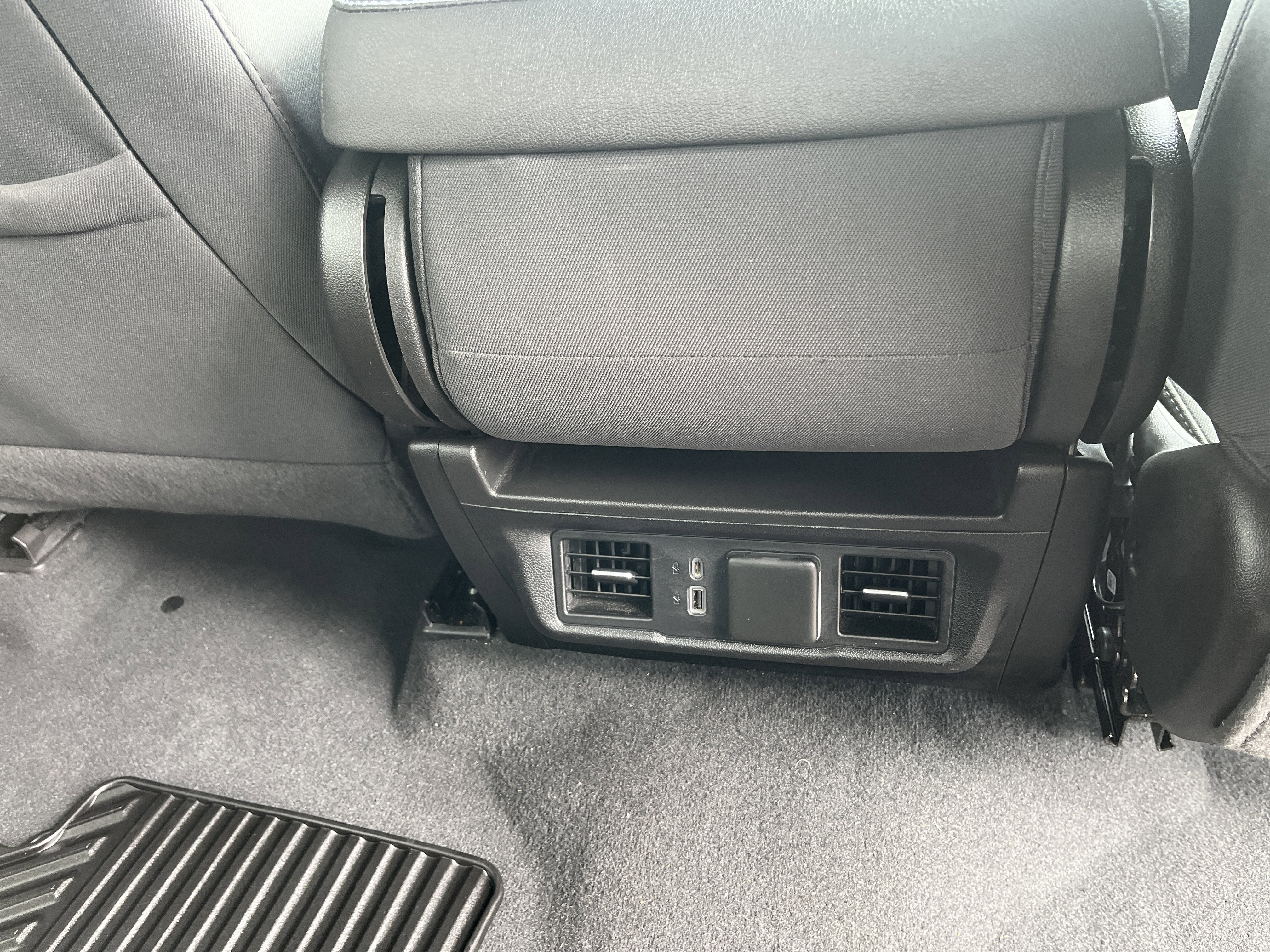 Used 2022 Chevrolet Silverado 1500 LT AWD/4WD image 15